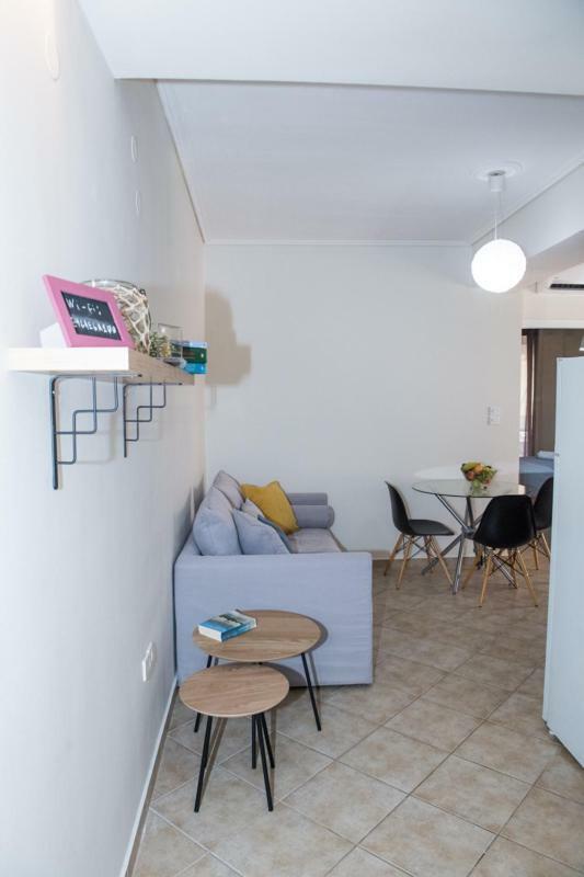 A Beautifull 2Nd Floor Apartment Close To The Port Kalamata Bagian luar foto